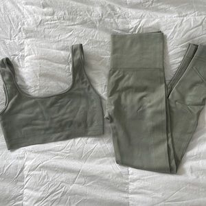 Set Active “Olive” Set